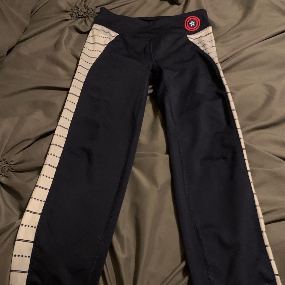 Marvel Captain America girls pants S